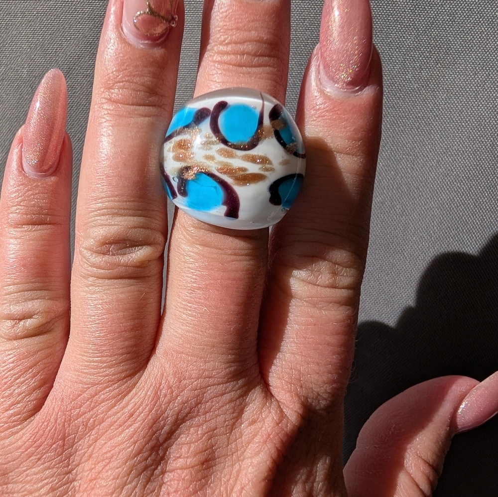 Colorful Resin and Metal Rings Set - Picture 6 of 9